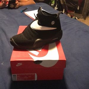 Nike air shake ndestrukt (GS)